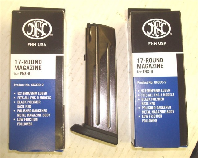FN - FNS 9 9mm New Blue -17 Round Magazine